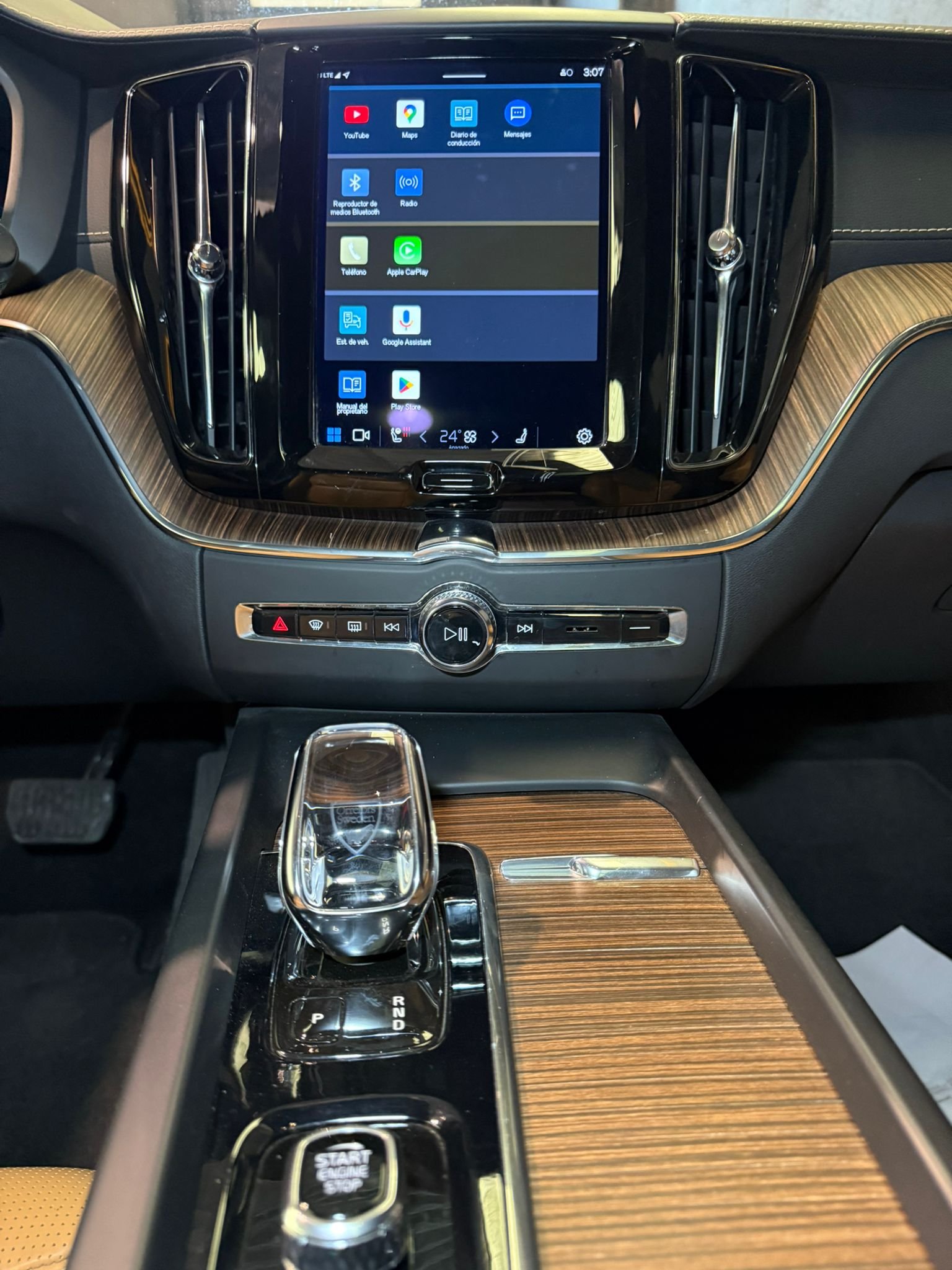 VOLVO XC60 2.0 T6 AWD RECHARGE ULTIMATE INSCRIPTION