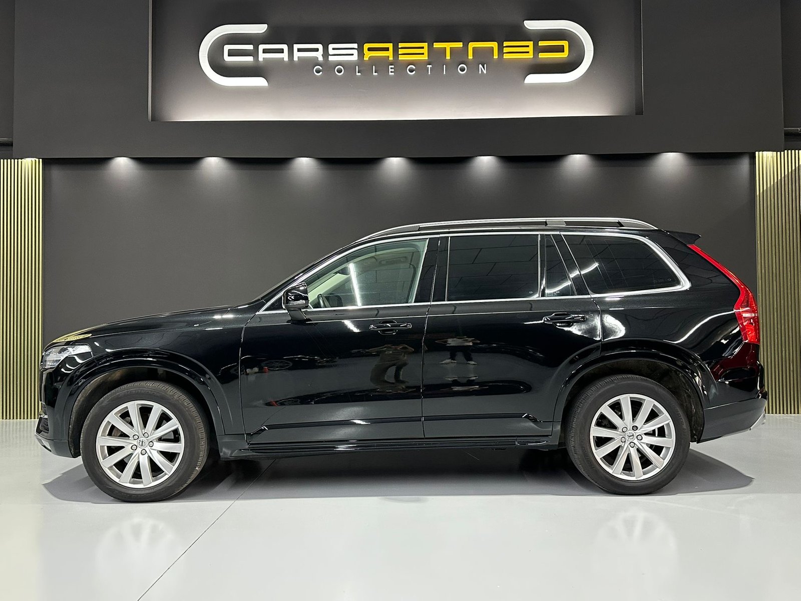 VOLVO xc90 2.0 D5 AWD Momentum Auto