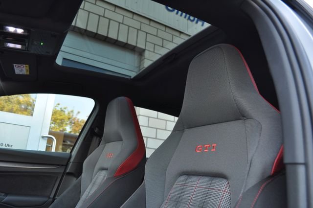 VOLKSWAGEN GOLF GTI 2.0 TSI DSG