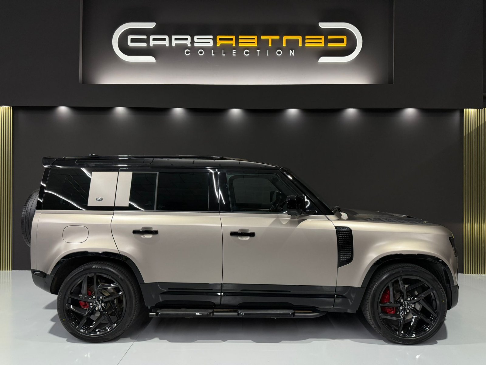 LAND-ROVER DEFENDER 110 3.0D l6 MHEV HSE AWD Aut. 200