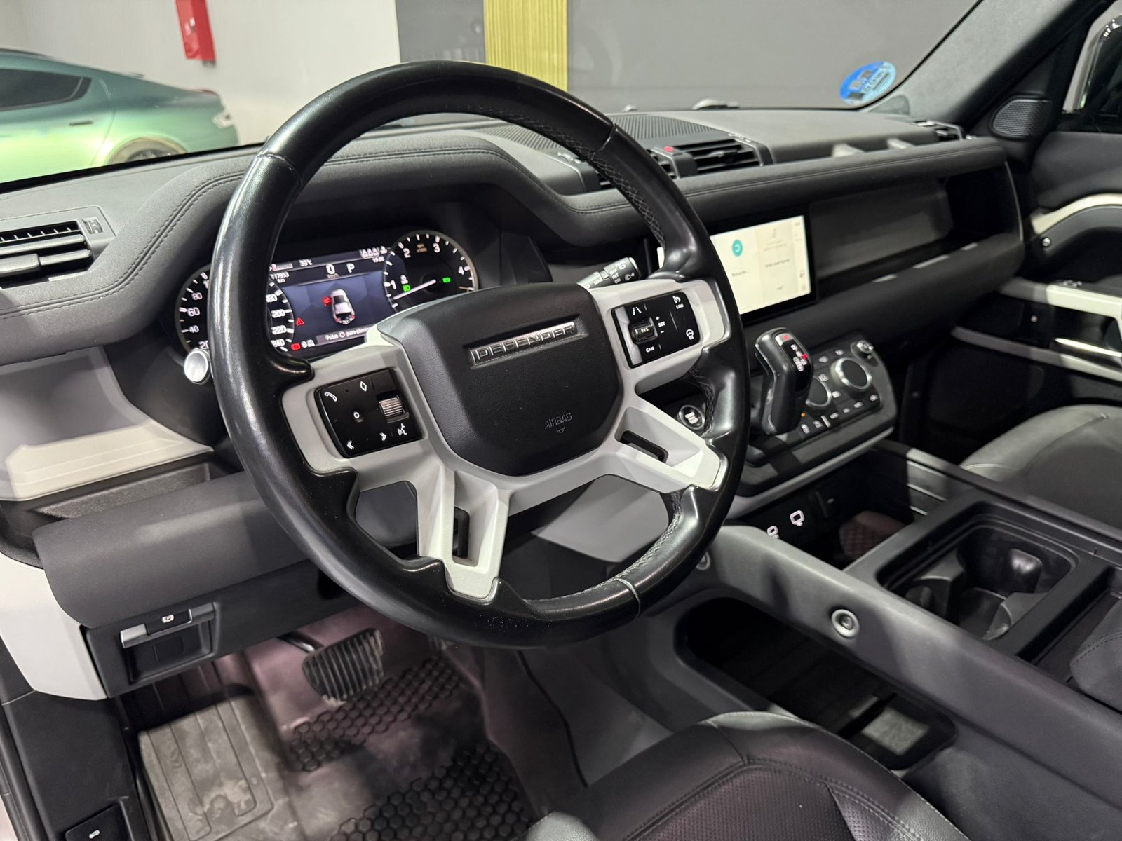 LAND-ROVER DEFENDER 110 3.0D l6 MHEV HSE AWD Aut. 200