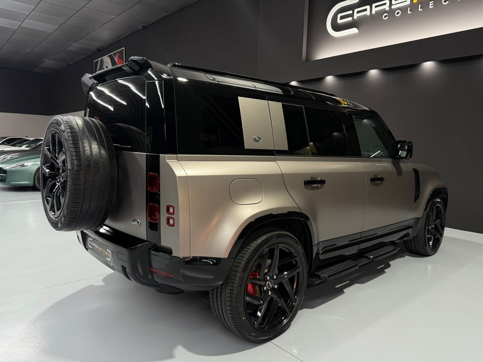 LAND-ROVER DEFENDER 110 3.0D l6 MHEV HSE AWD Aut. 200