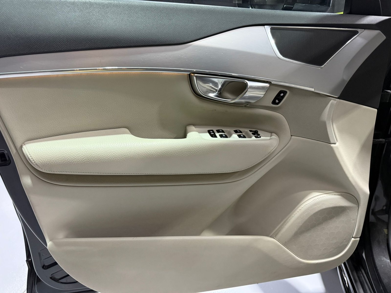 VOLVO xc90 2.0 D5 AWD Momentum Auto