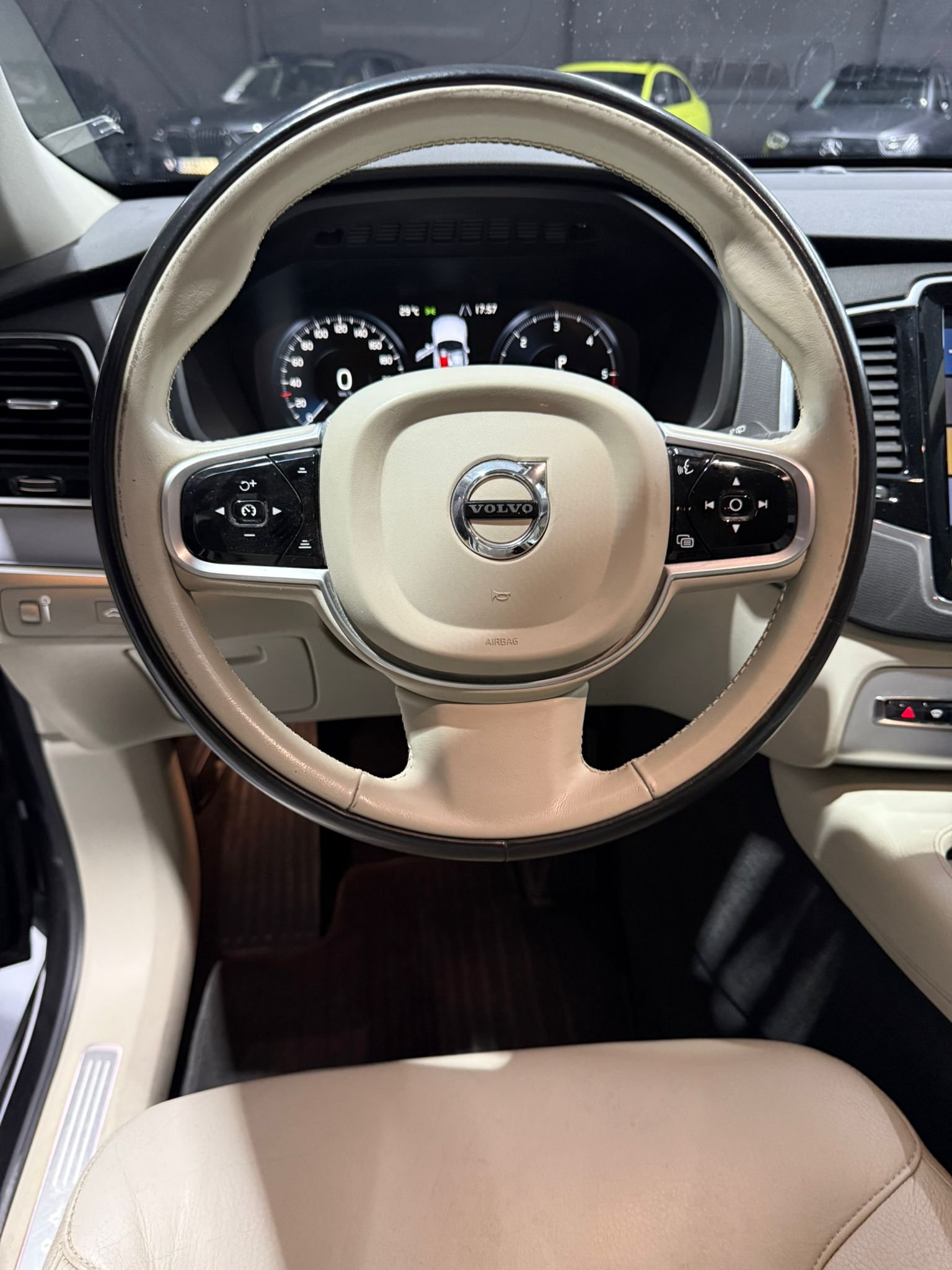 VOLVO xc90 2.0 D5 AWD Momentum Auto