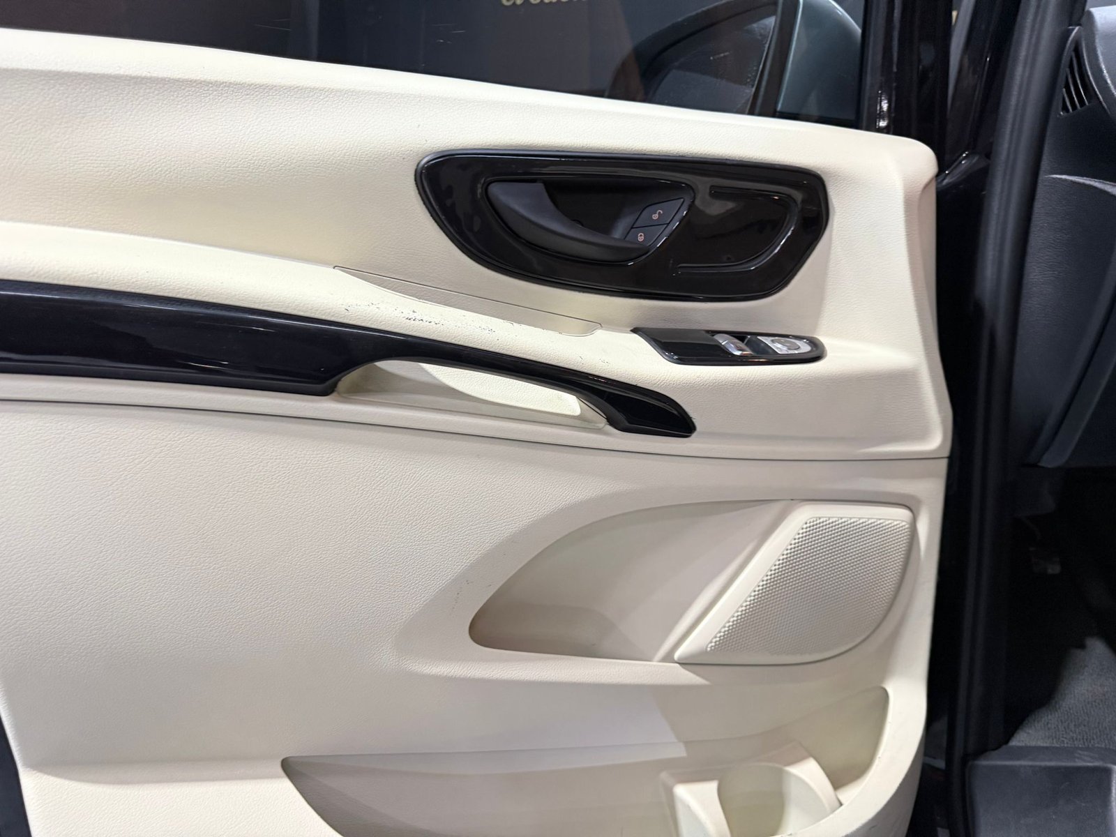 MERCEDES-BENZ TOURER MAYBACH PACK