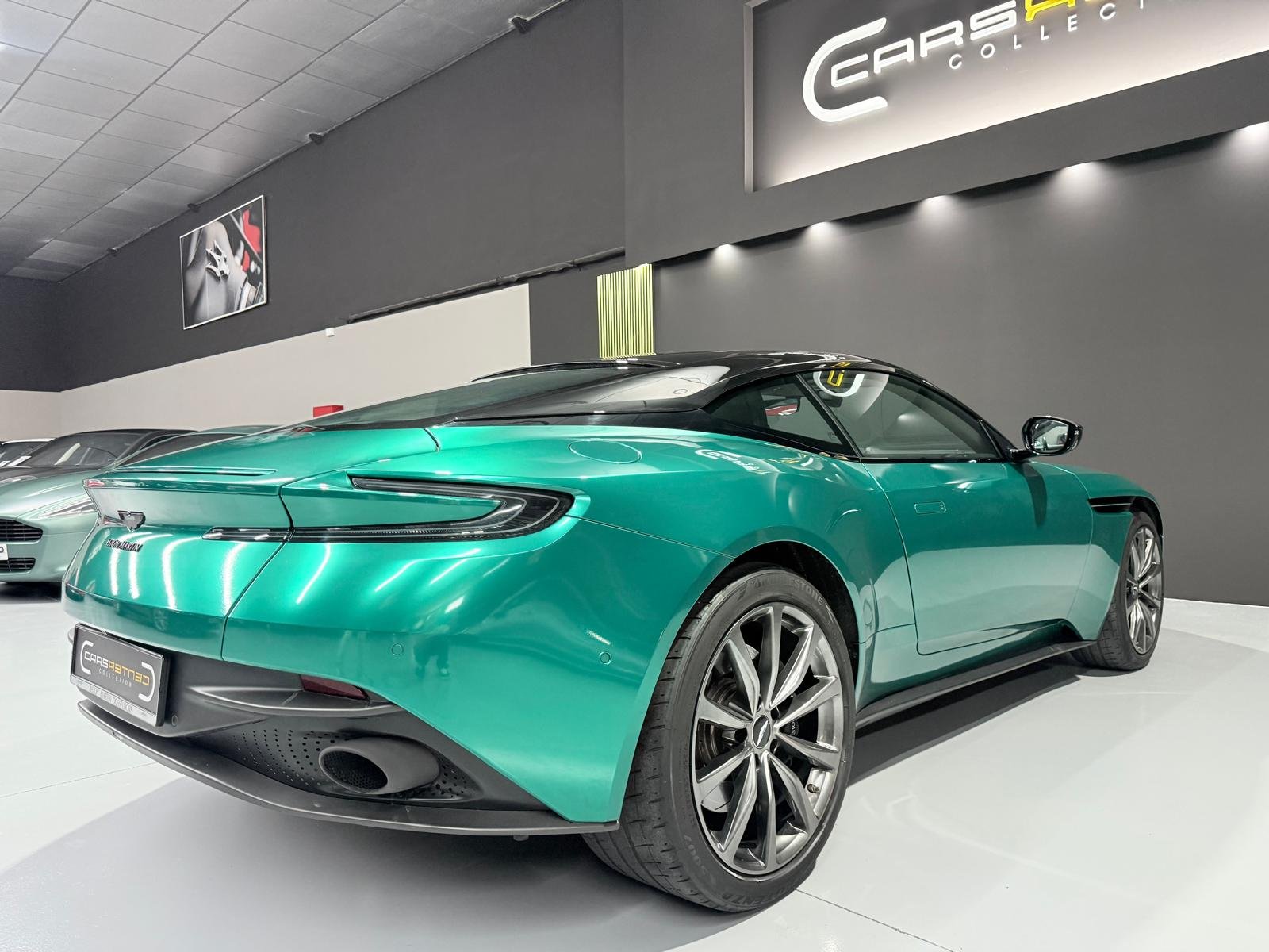 ASTON MARTIN DB11