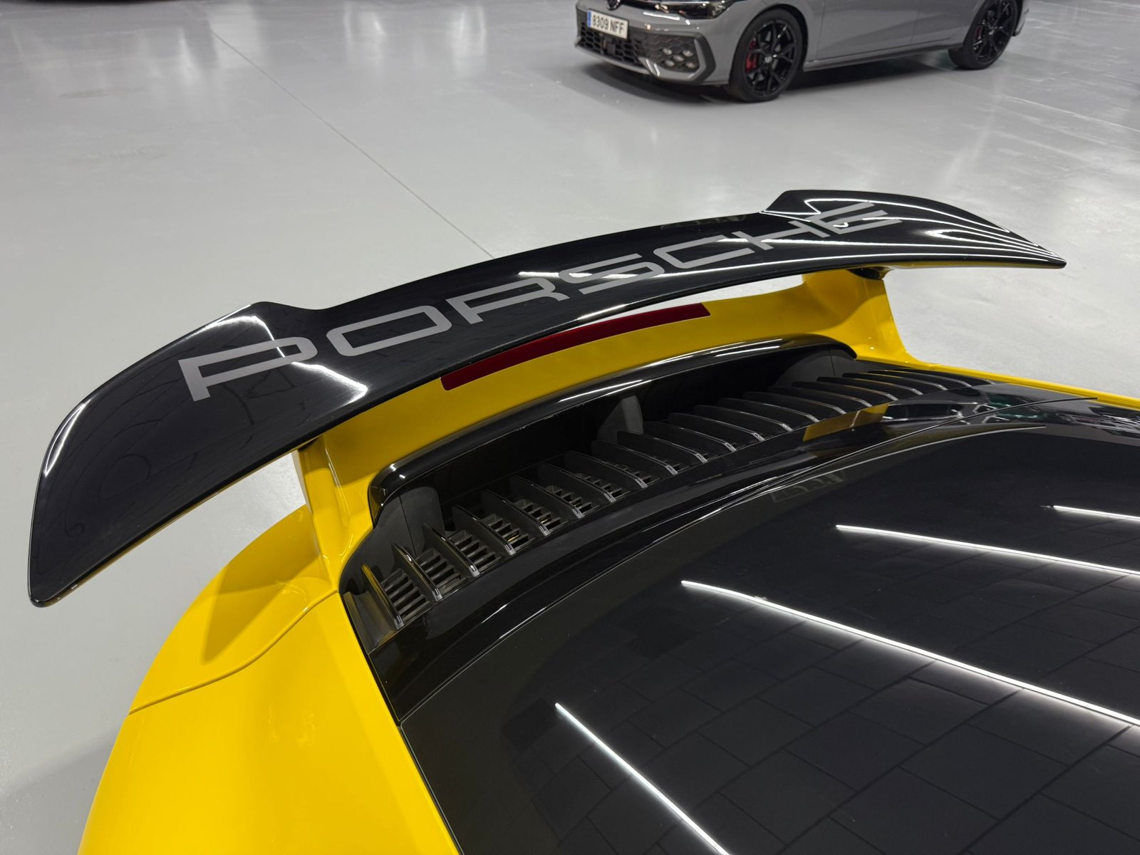 PORSCHE 911 992 carrera S