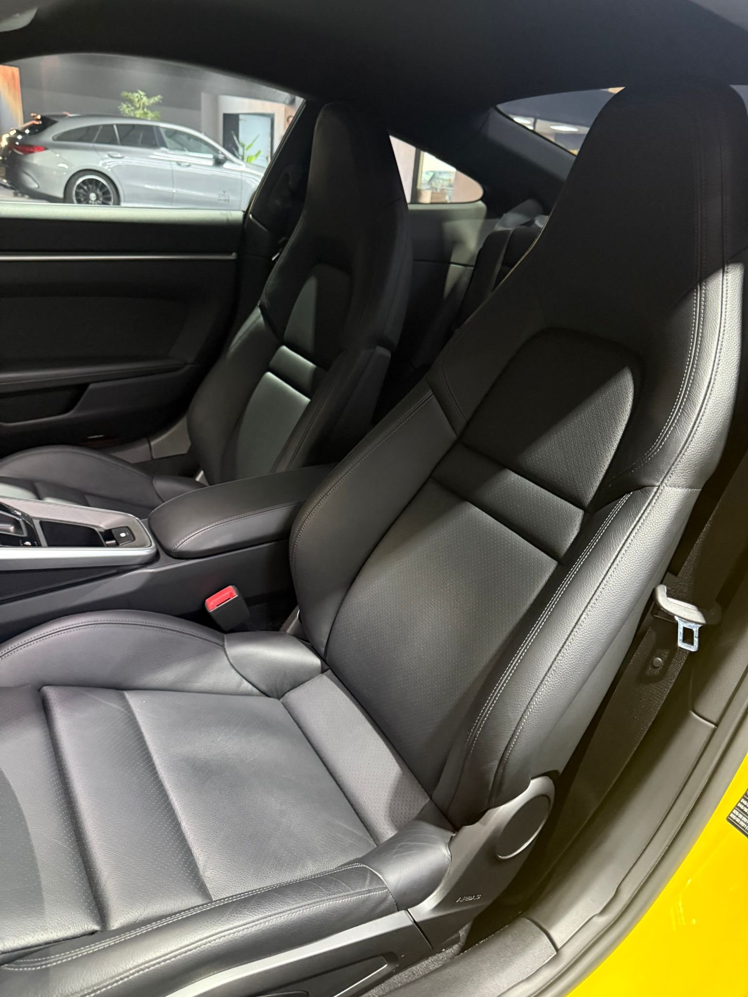 PORSCHE 911 992 carrera S