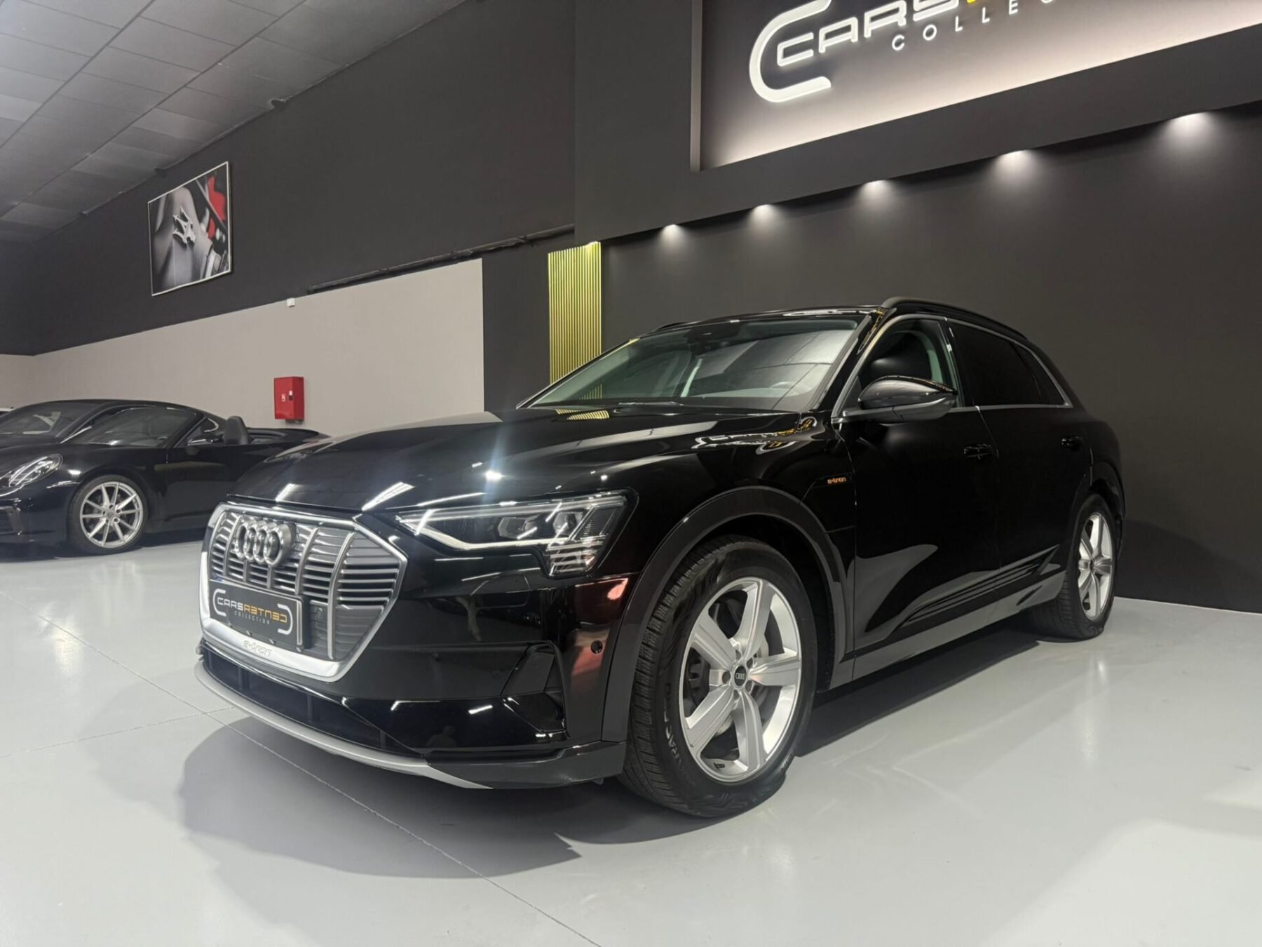 AUDI e-tron Advanced 50 quattro