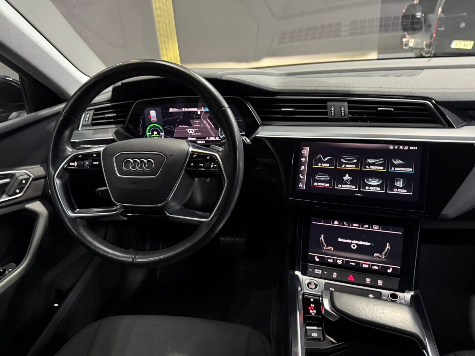 AUDI e-tron Advanced 50 quattro