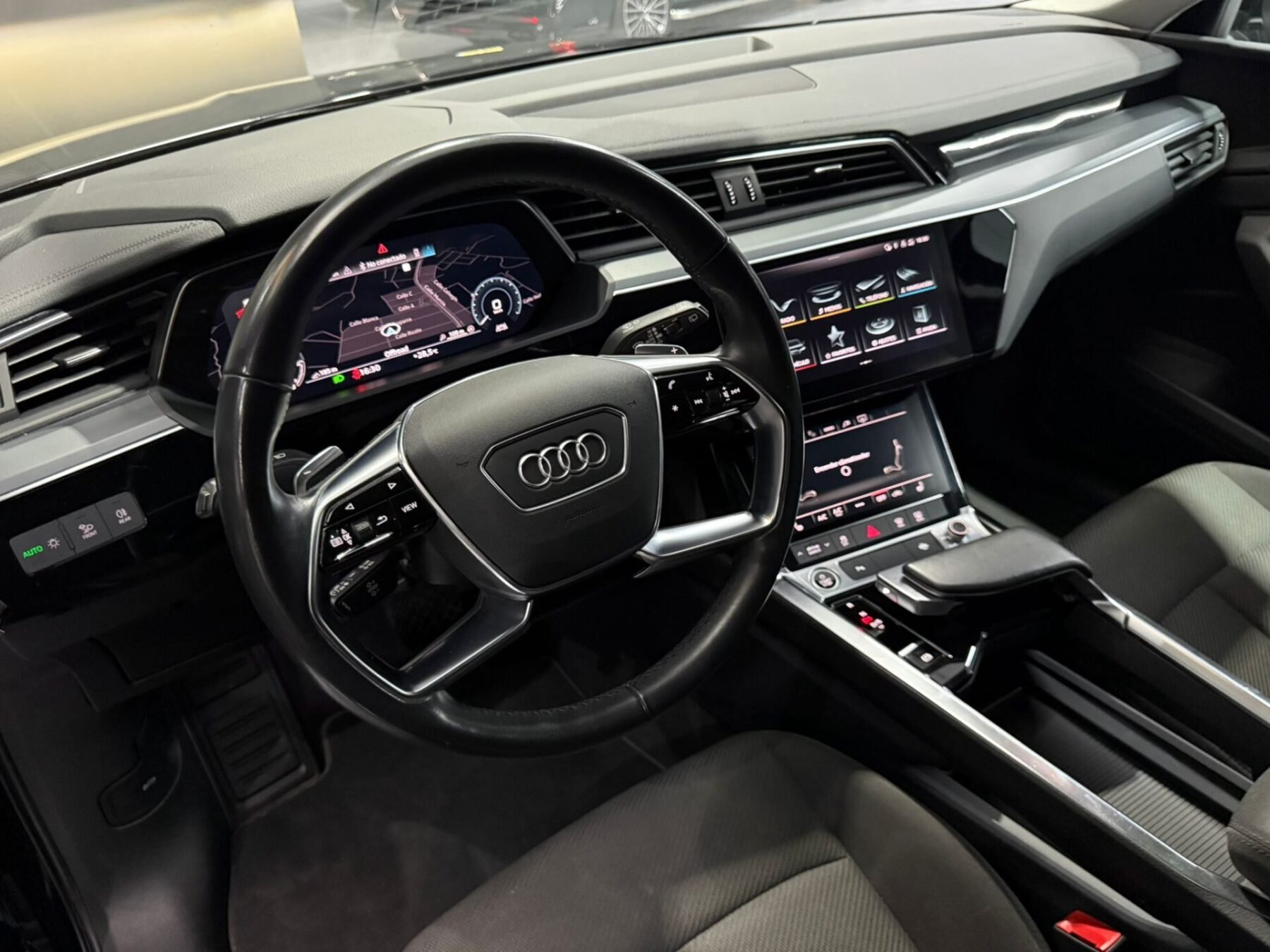 AUDI e-tron Advanced 50 quattro