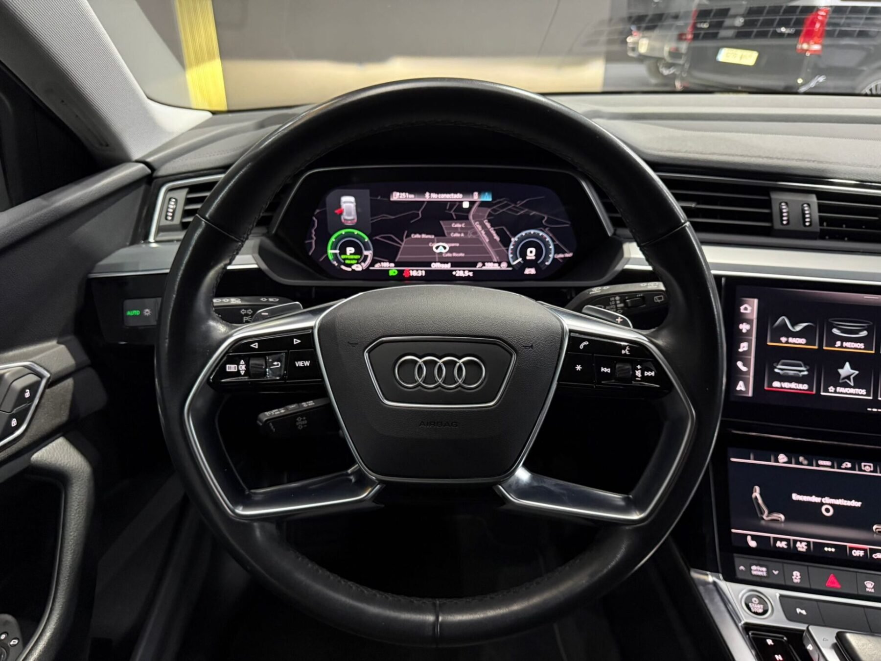 AUDI e-tron Advanced 50 quattro