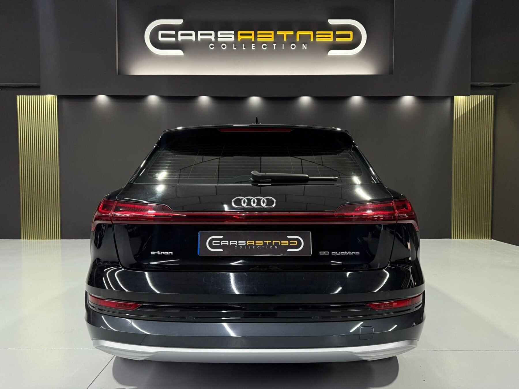 AUDI e-tron Advanced 50 quattro