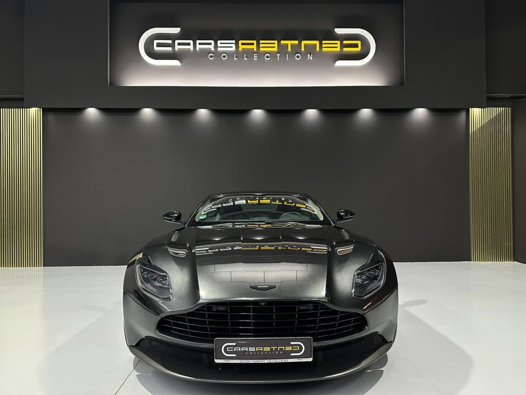 ASTON MARTIN DB11  4.0 V8