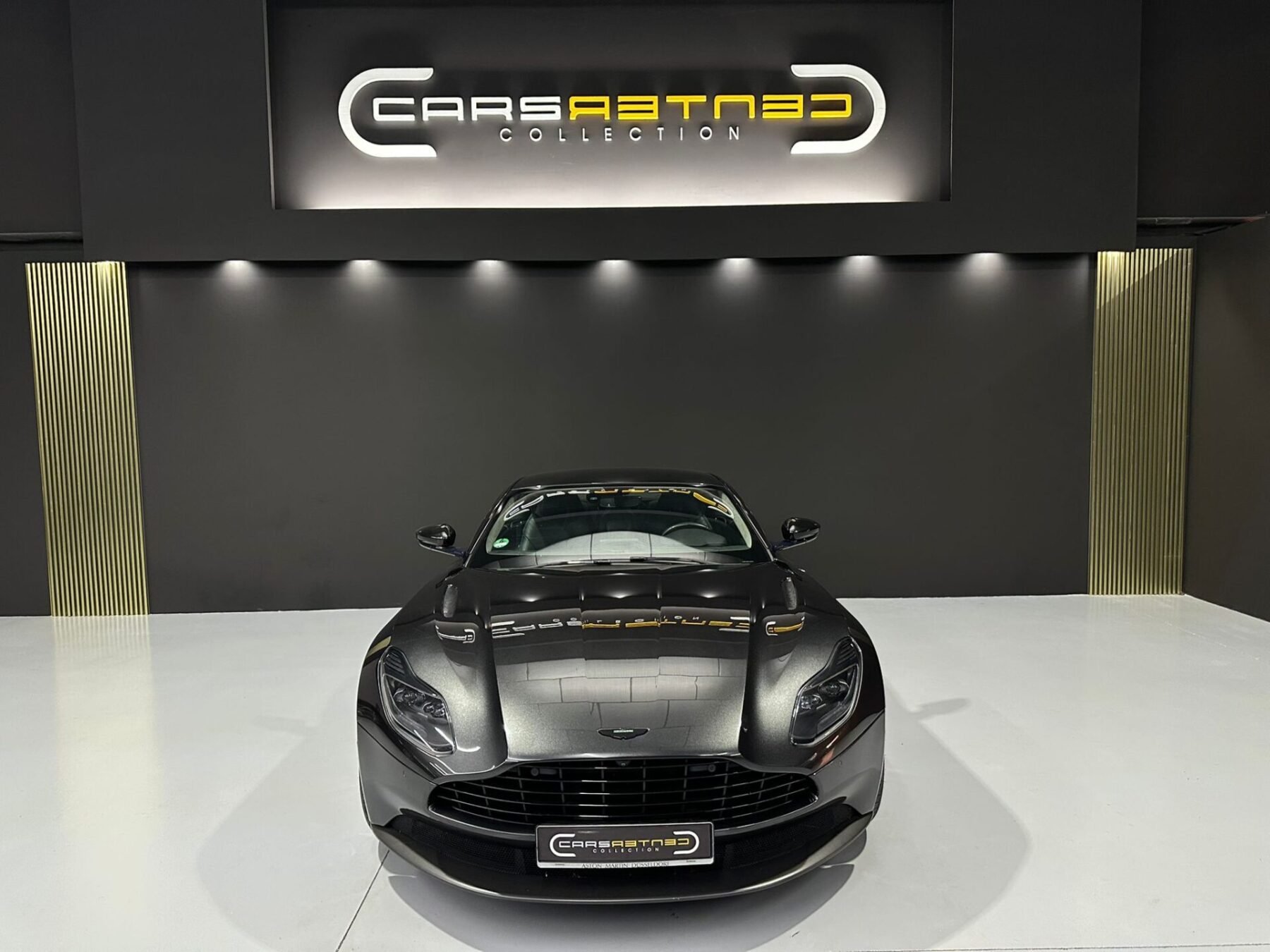 ASTON MARTIN DB11  4.0 V8