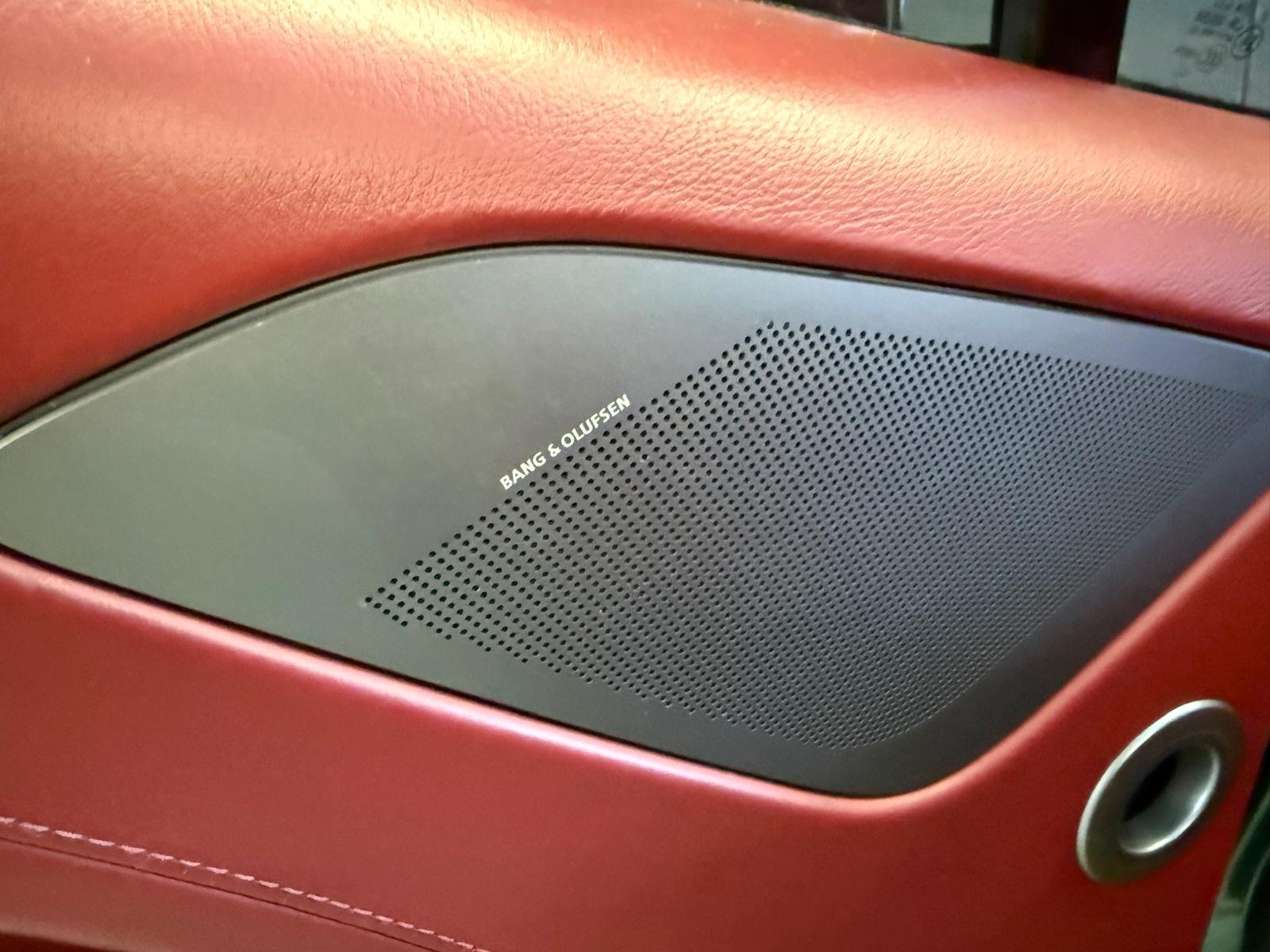 ASTON MARTIN RAPIDE v12