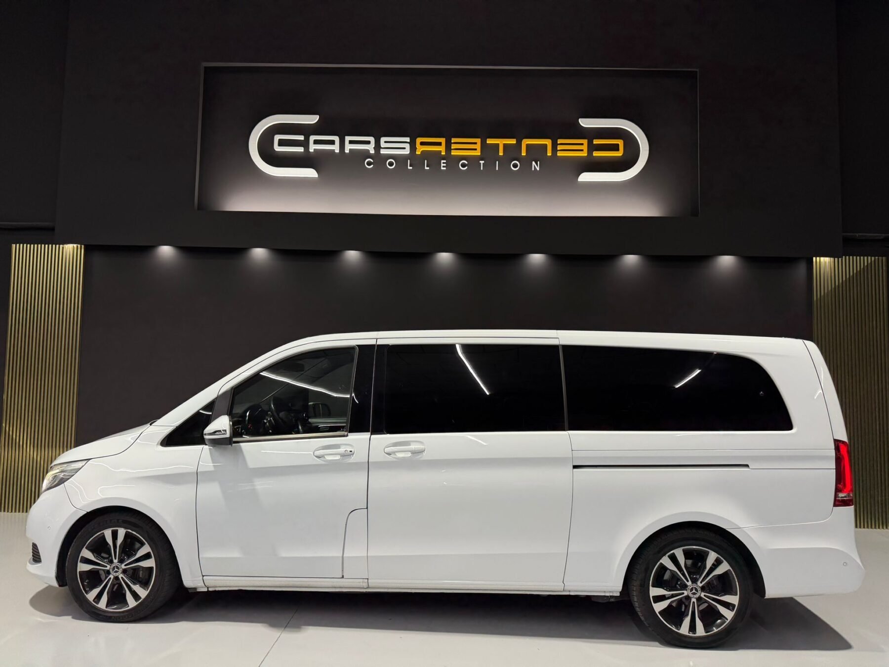 MERCEDES-BENZ V V250