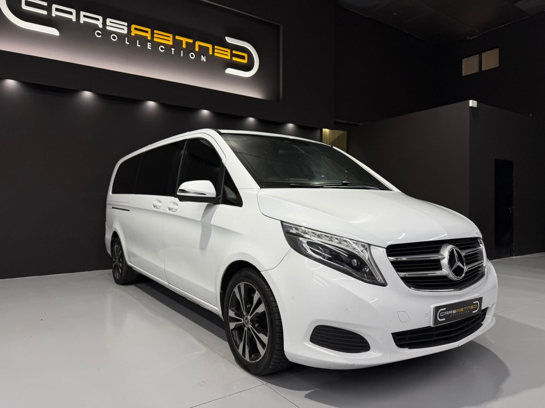 MERCEDES-BENZ V V250