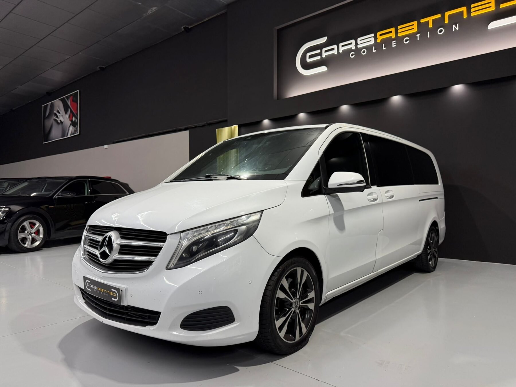 MERCEDES-BENZ V V250