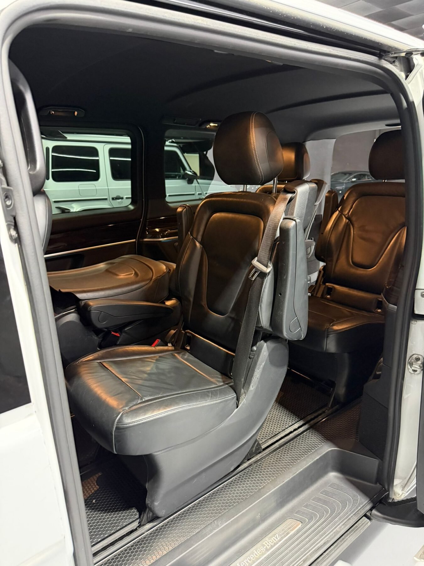 MERCEDES-BENZ V V250