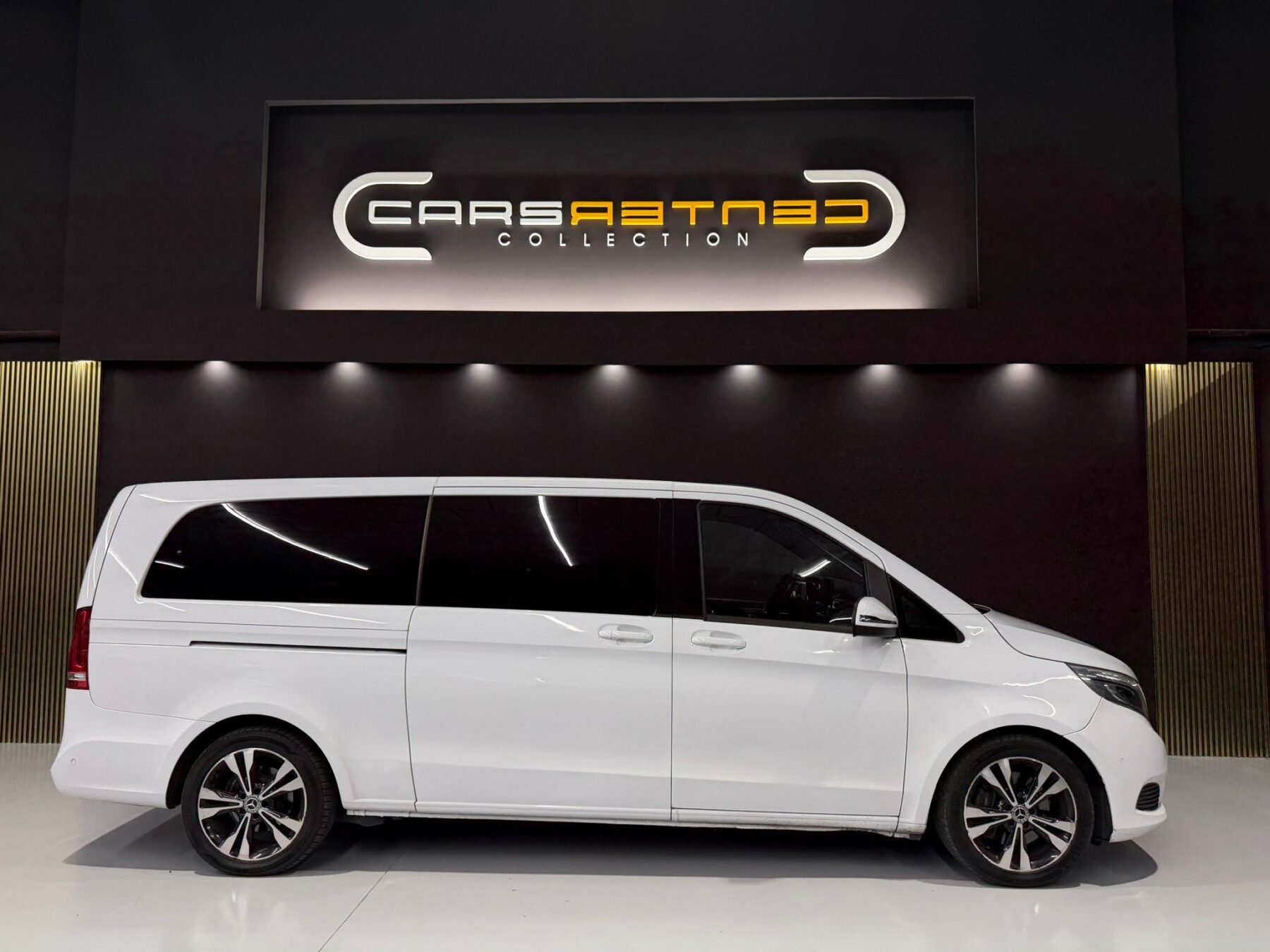 MERCEDES-BENZ V V250