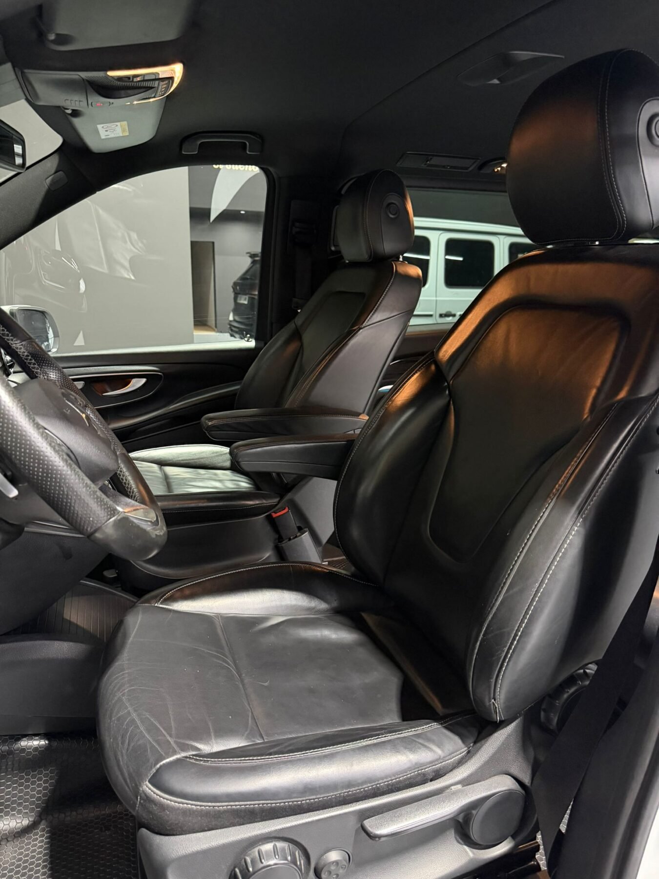 MERCEDES-BENZ V V250