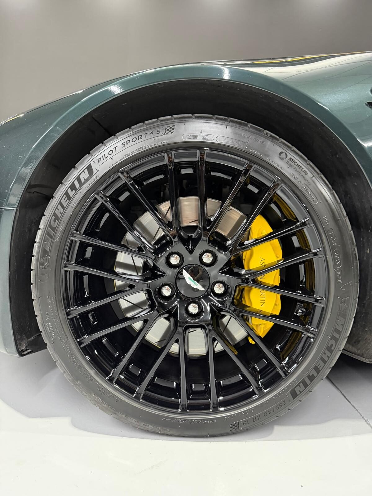 ASTON MARTIN VANTAGE V8 V8 SPORTSHIFT