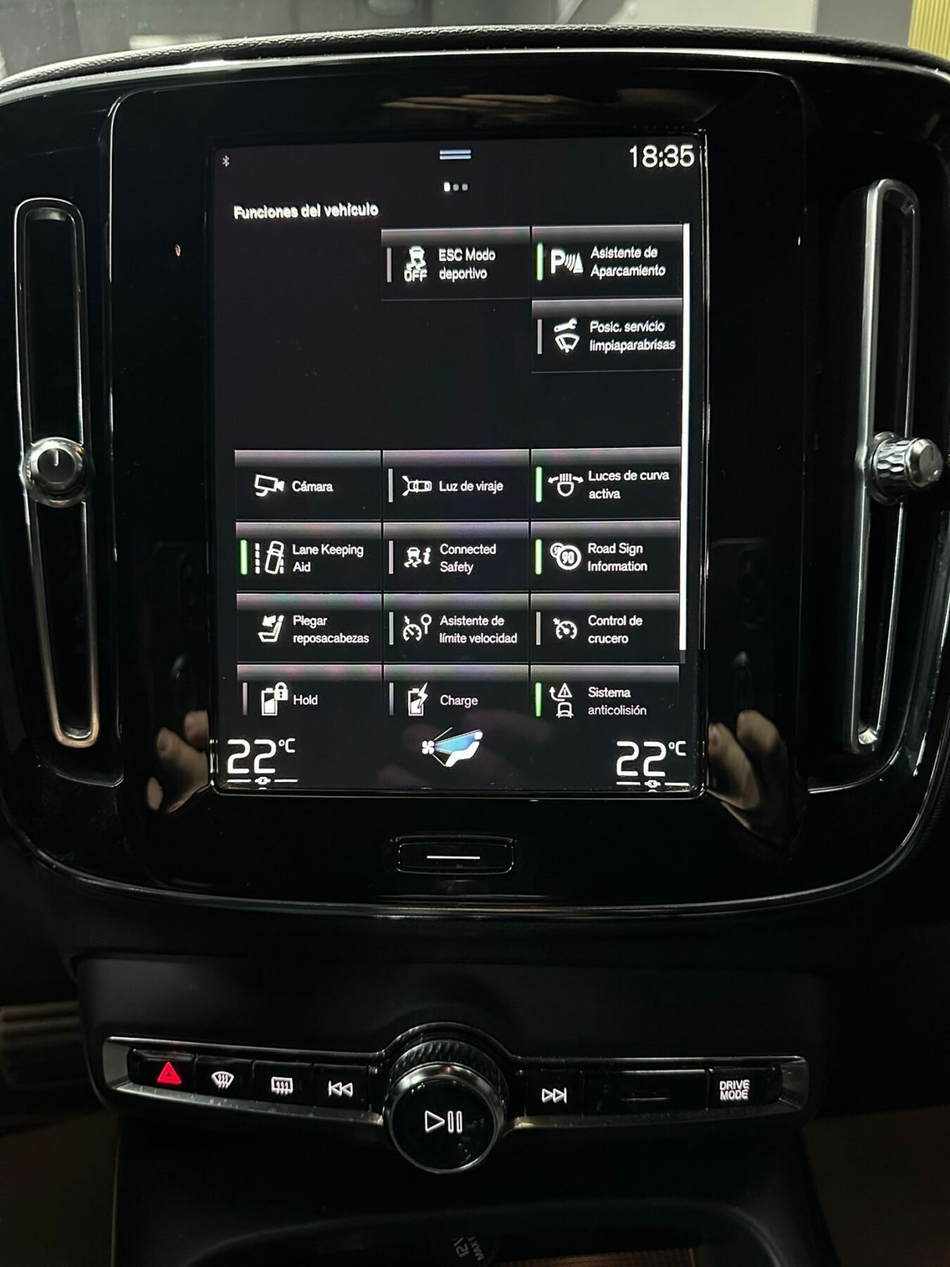 VOLVO XC40 1.5 T5 Twin Recharge Plus R DESING