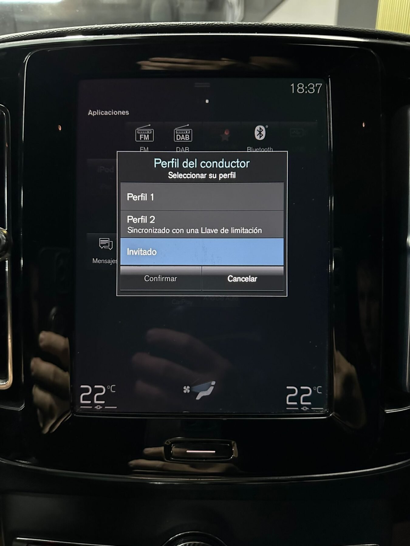 VOLVO XC40 1.5 T5 Twin Recharge Plus R DESING