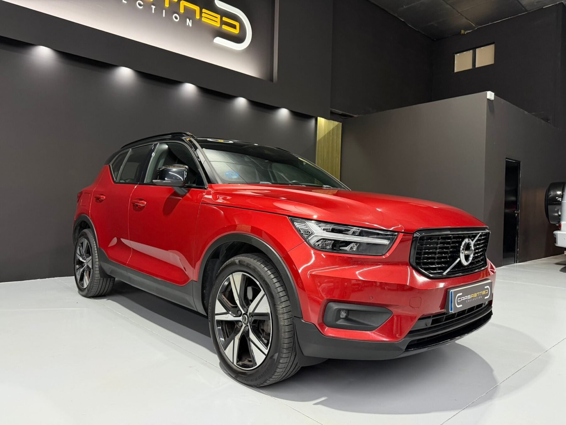 VOLVO XC40 1.5 T5 Twin Recharge Plus R DESING