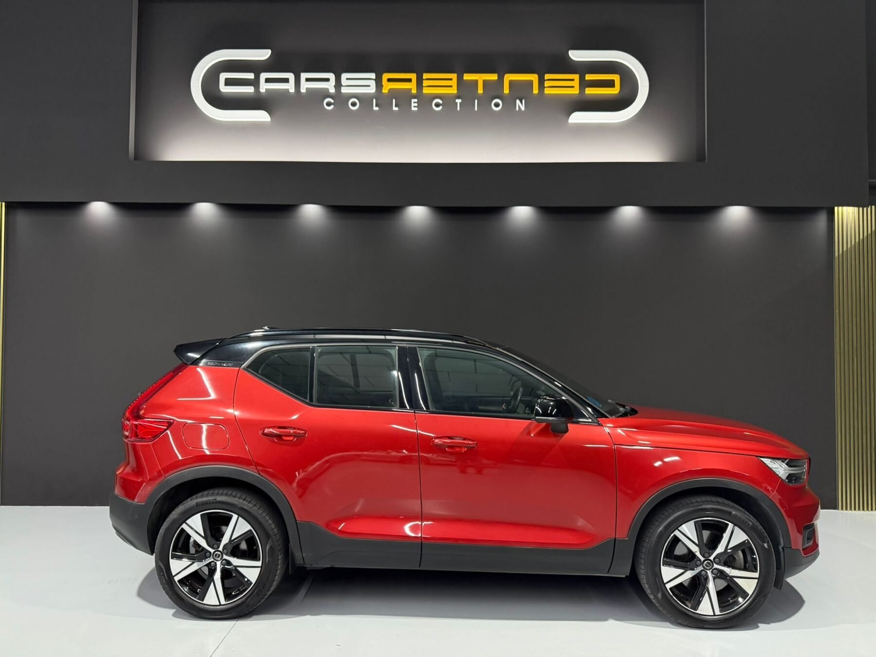 VOLVO XC40 1.5 T5 Twin Recharge Plus R DESING
