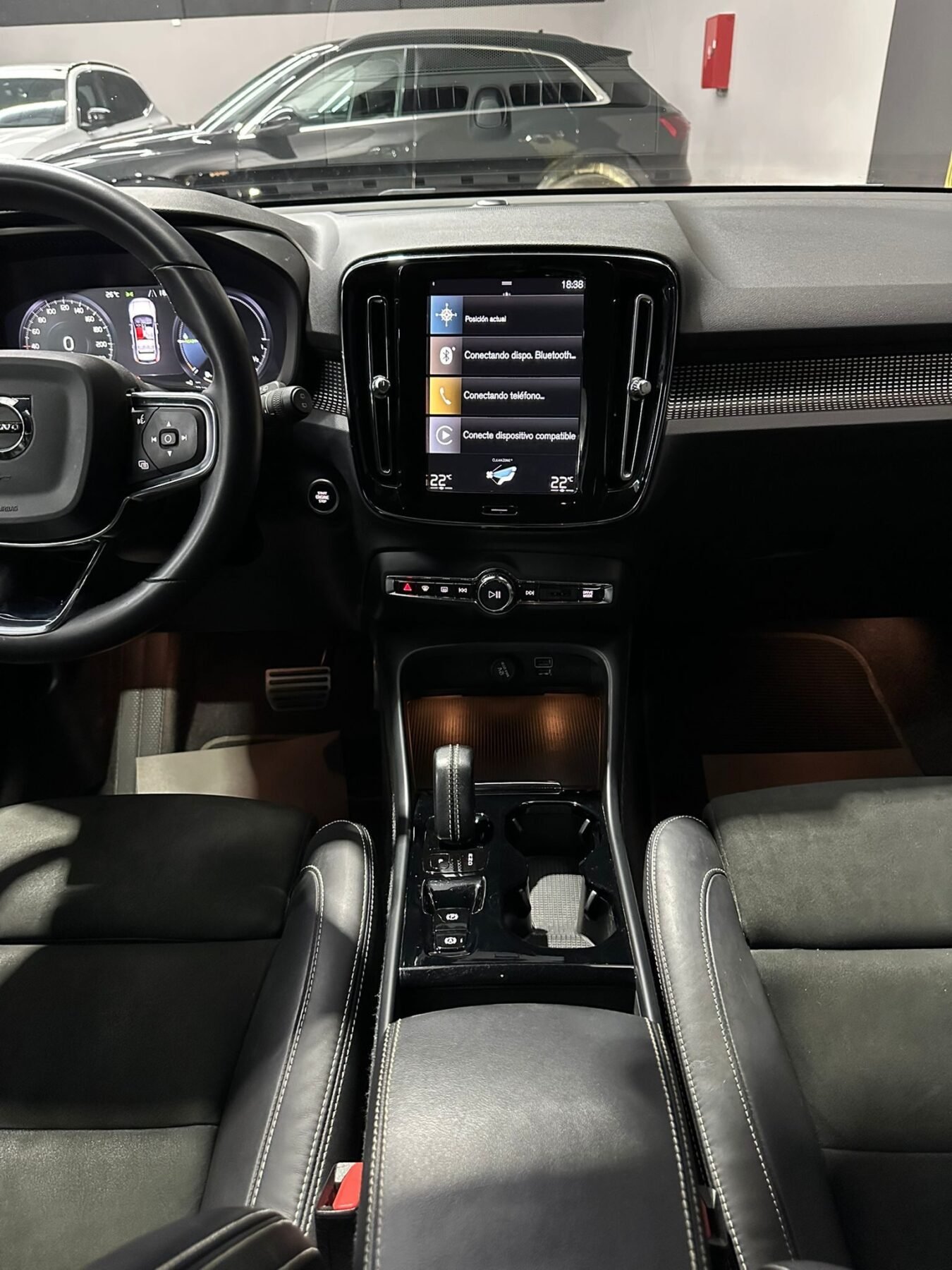 VOLVO XC40 1.5 T5 Twin Recharge Plus R DESING