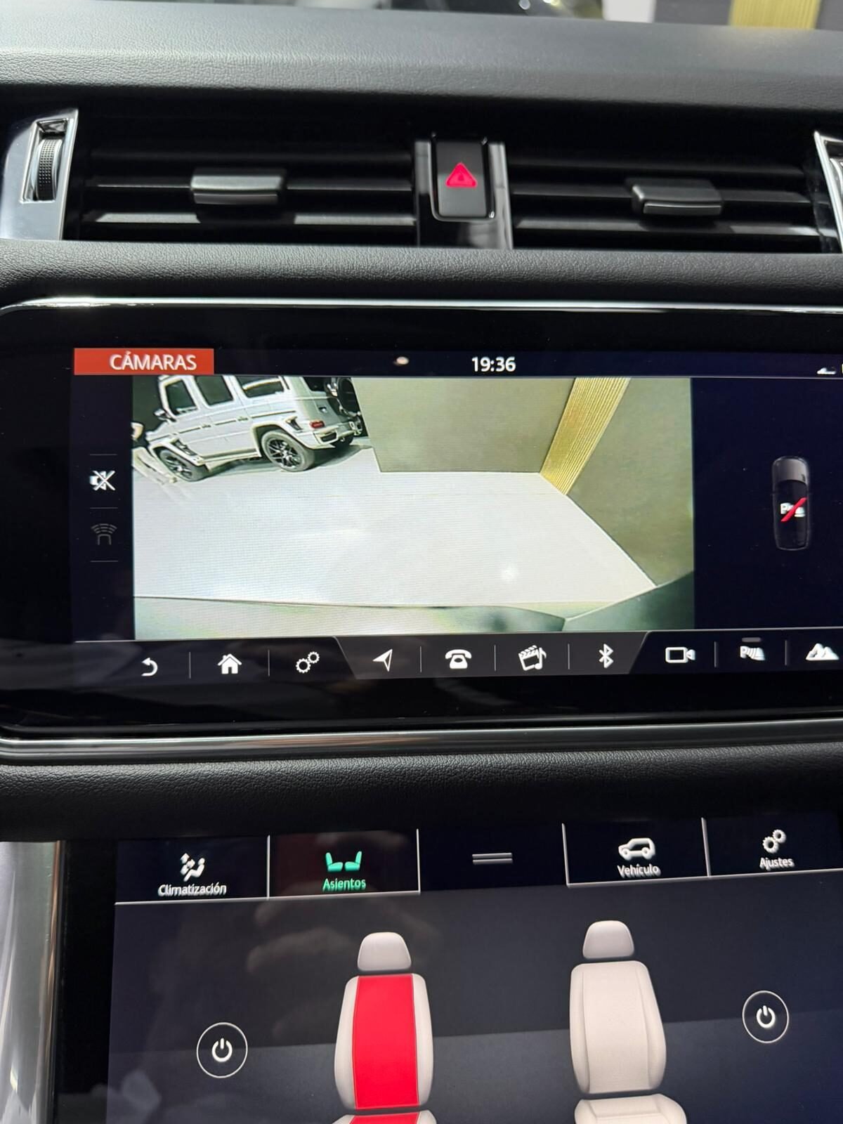 LAND-ROVER 3.0D I6 MHEV AWD Auto HSE