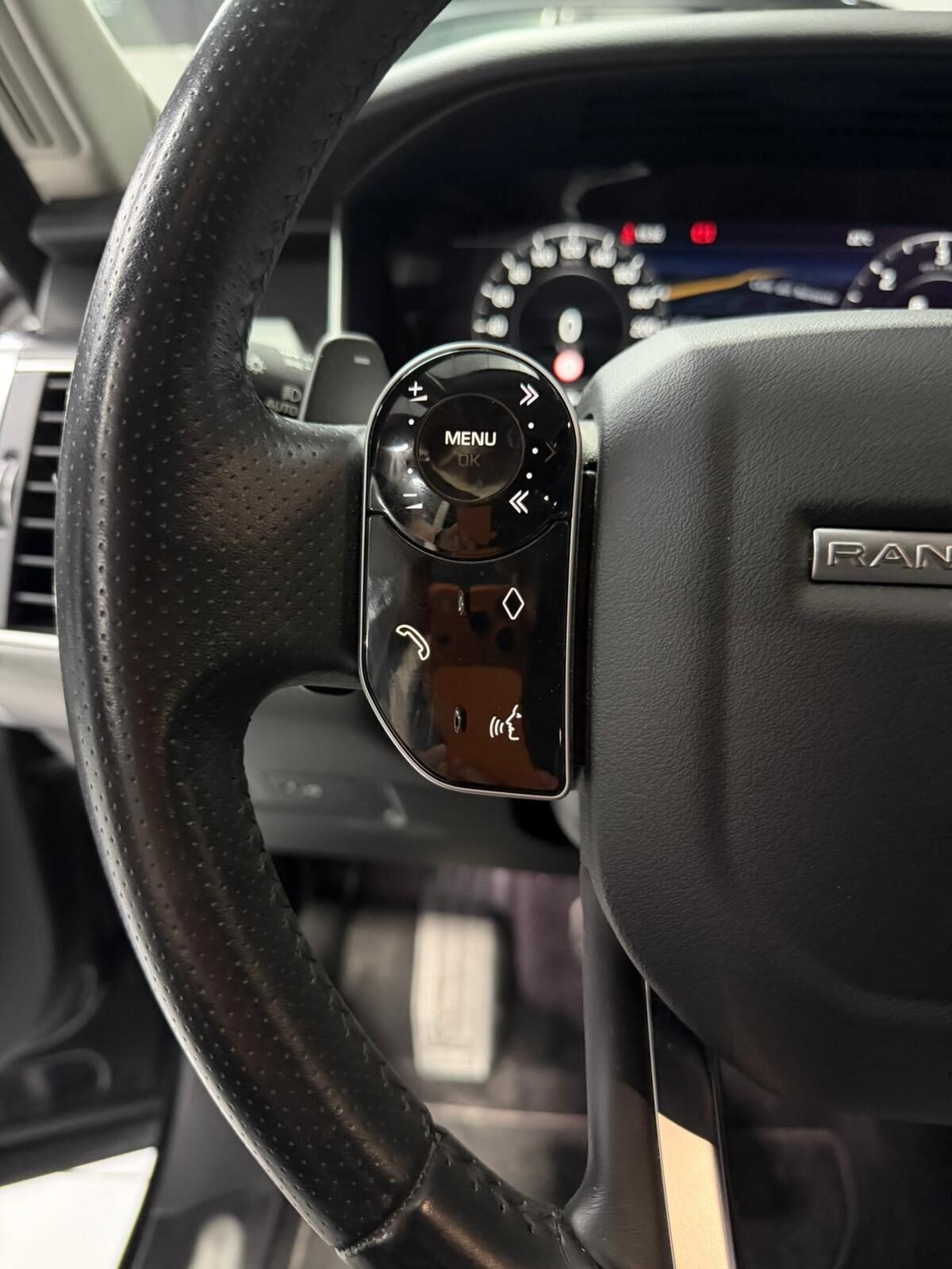 LAND-ROVER 3.0D I6 MHEV AWD Auto HSE