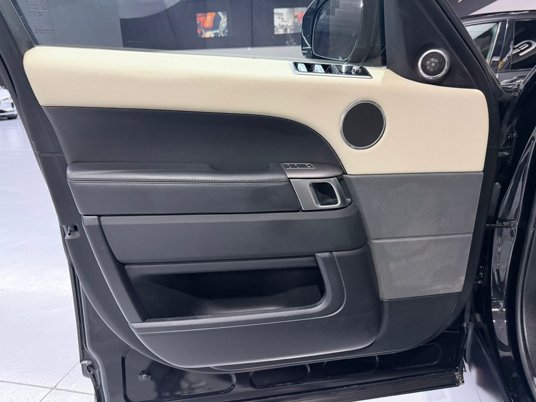 LAND-ROVER RANGE ROVER SPORT 3.0D I6 MHEV HSE AWD Auto.