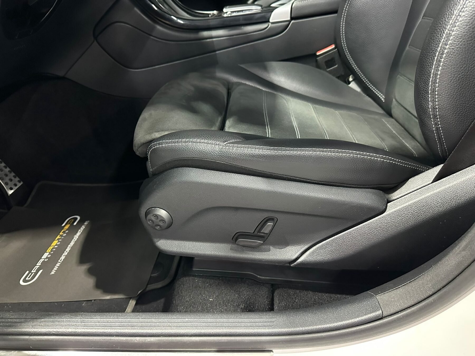 MERCEDES-BENZ GLC 220D 4 MATIC  AMG