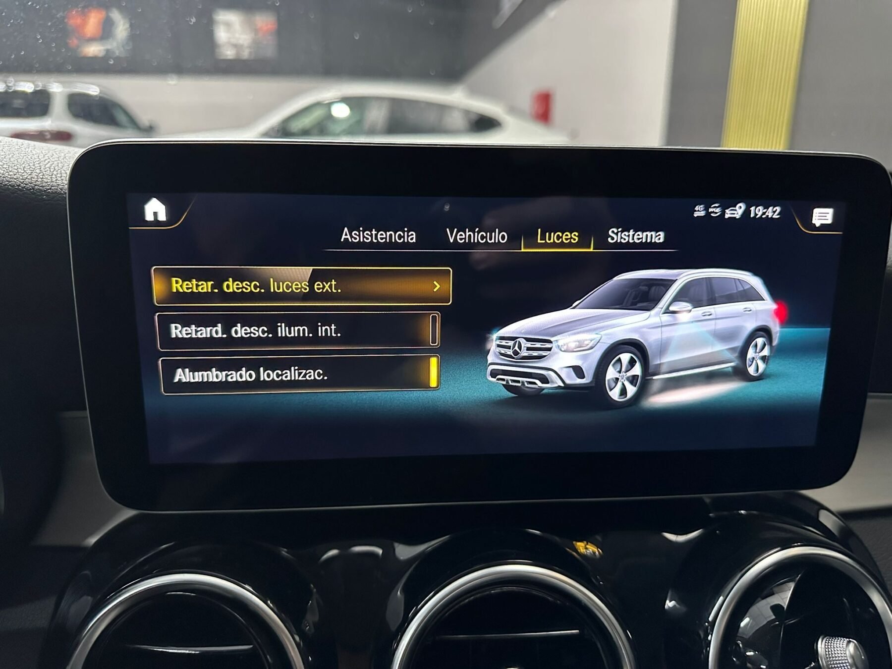 MERCEDES-BENZ GLC 220D 4 MATIC  AMG