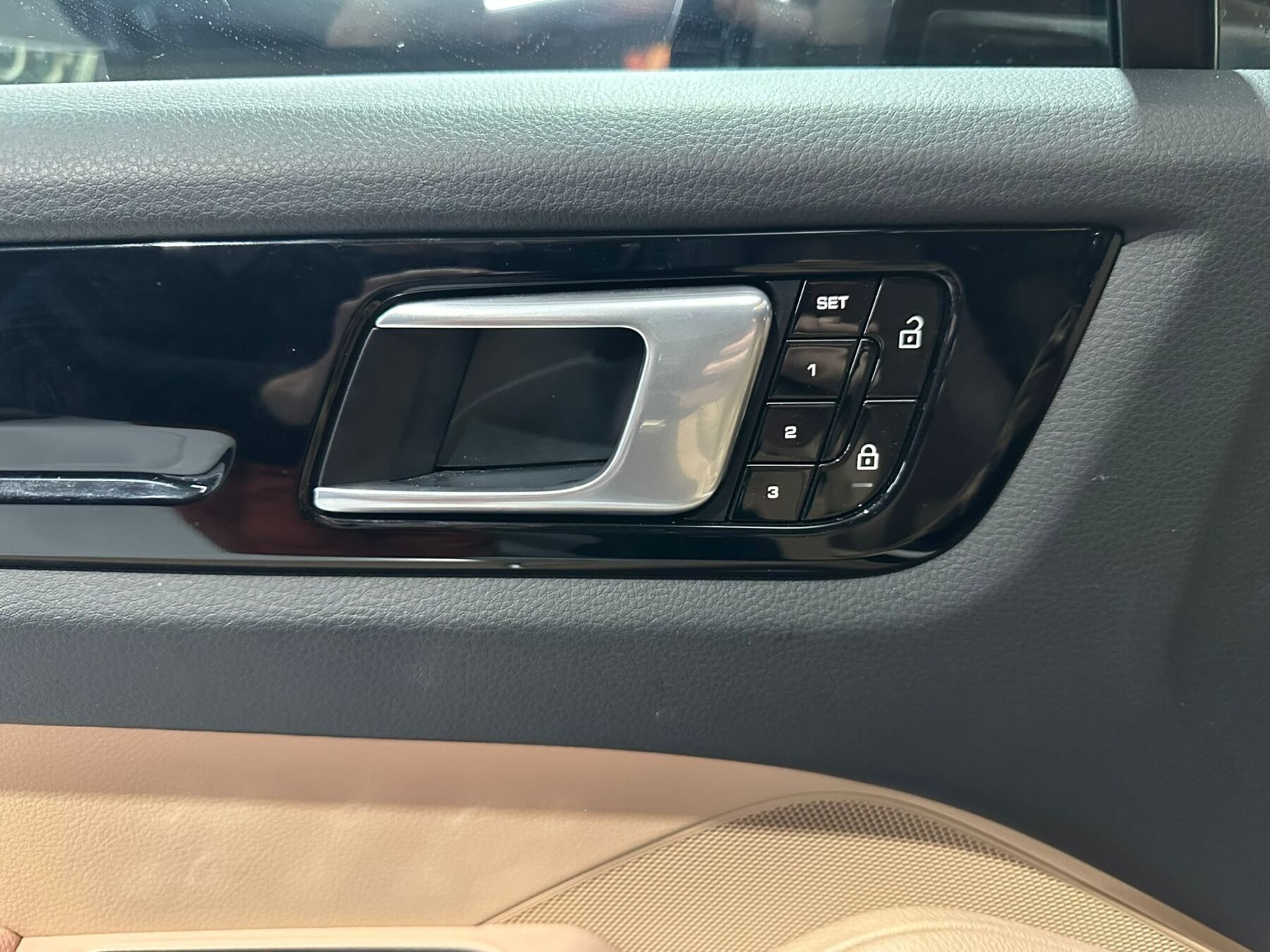 PORSCHE Cayenne COUPE S