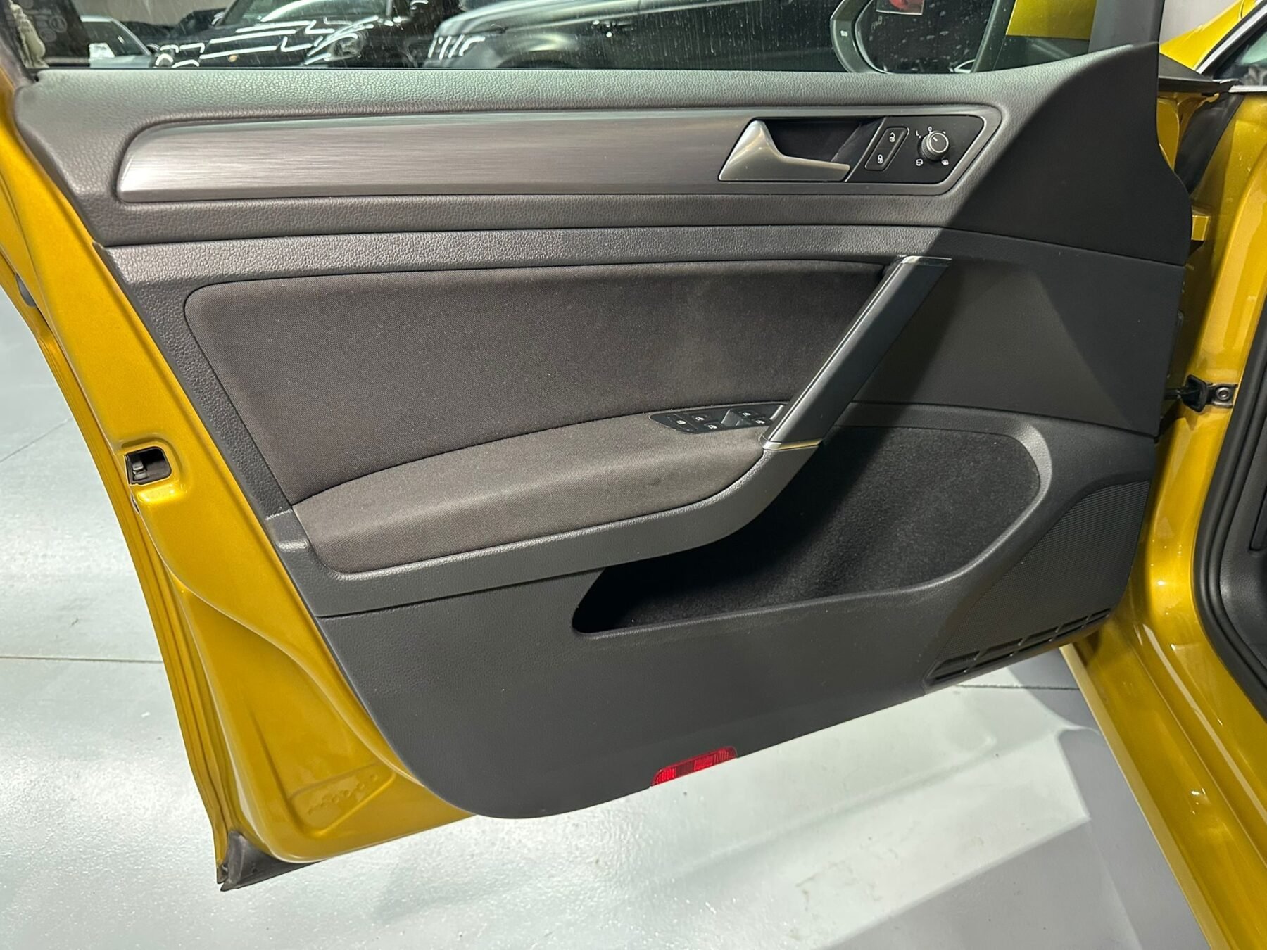 VOLKSWAGEN GOLF 1.6 TDI