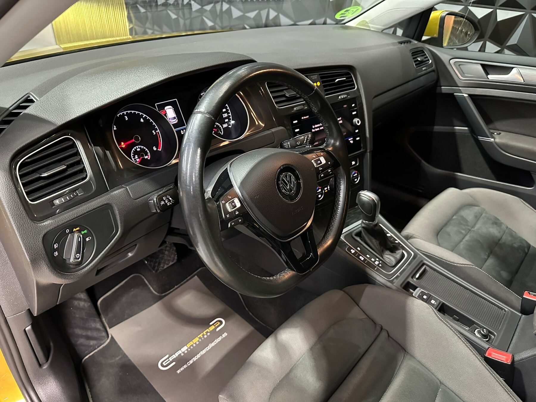 VOLKSWAGEN GOLF 1.6 TDI