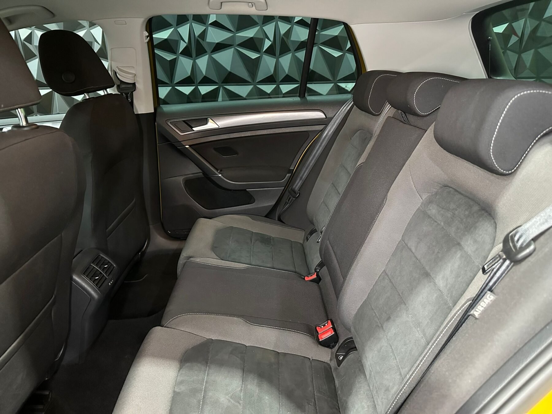 VOLKSWAGEN GOLF 1.6 TDI