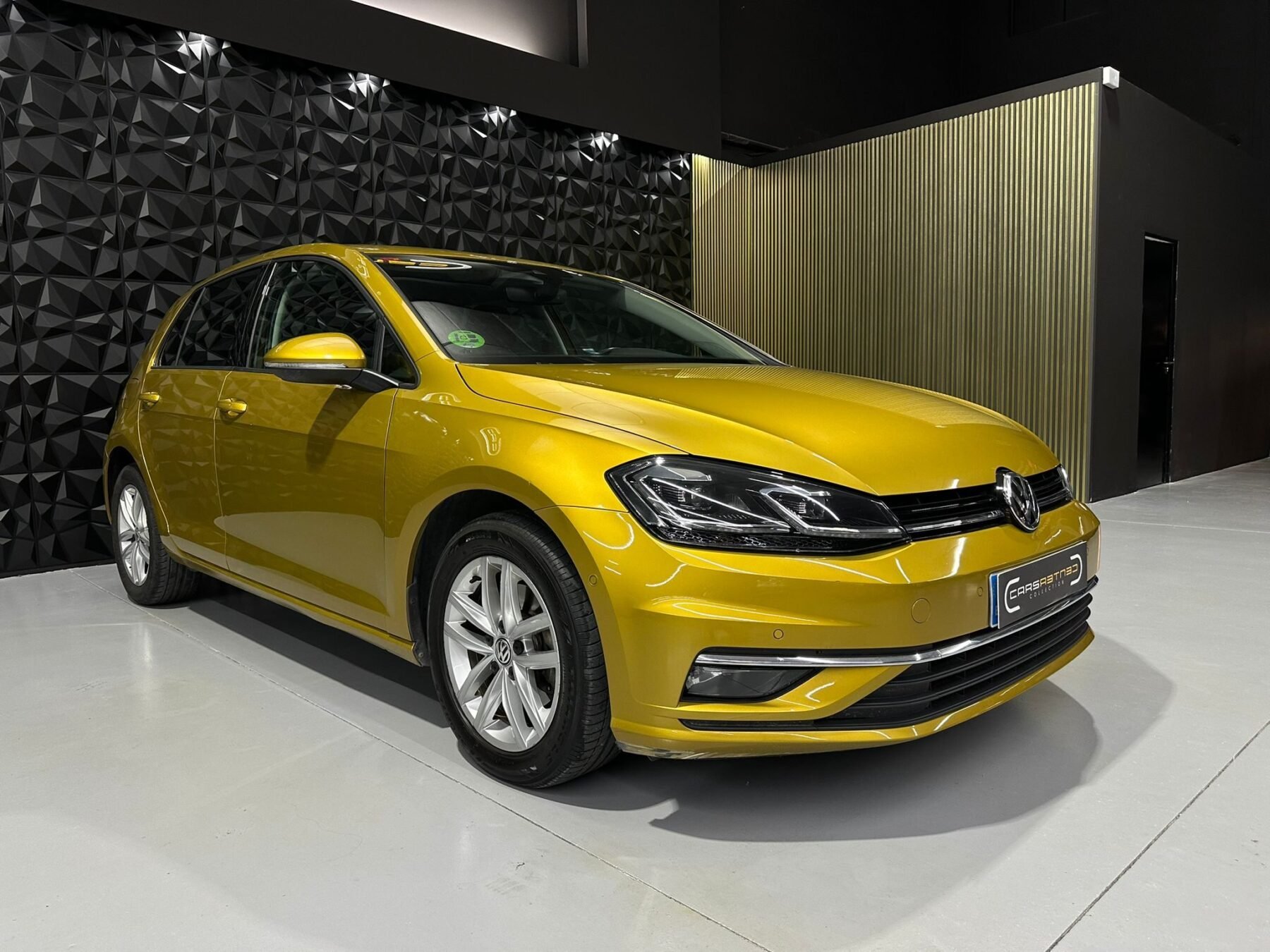 VOLKSWAGEN GOLF 1.6 TDI