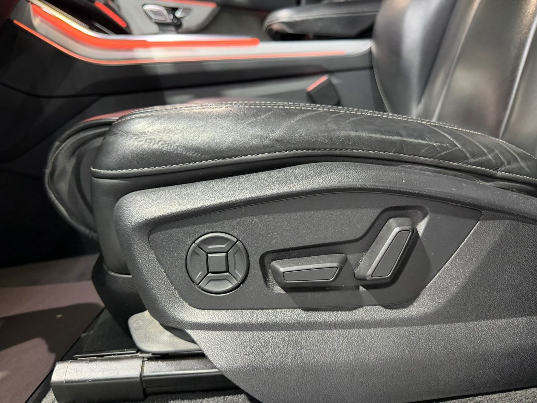 AUDI Q7 60 TFSIe Competition 