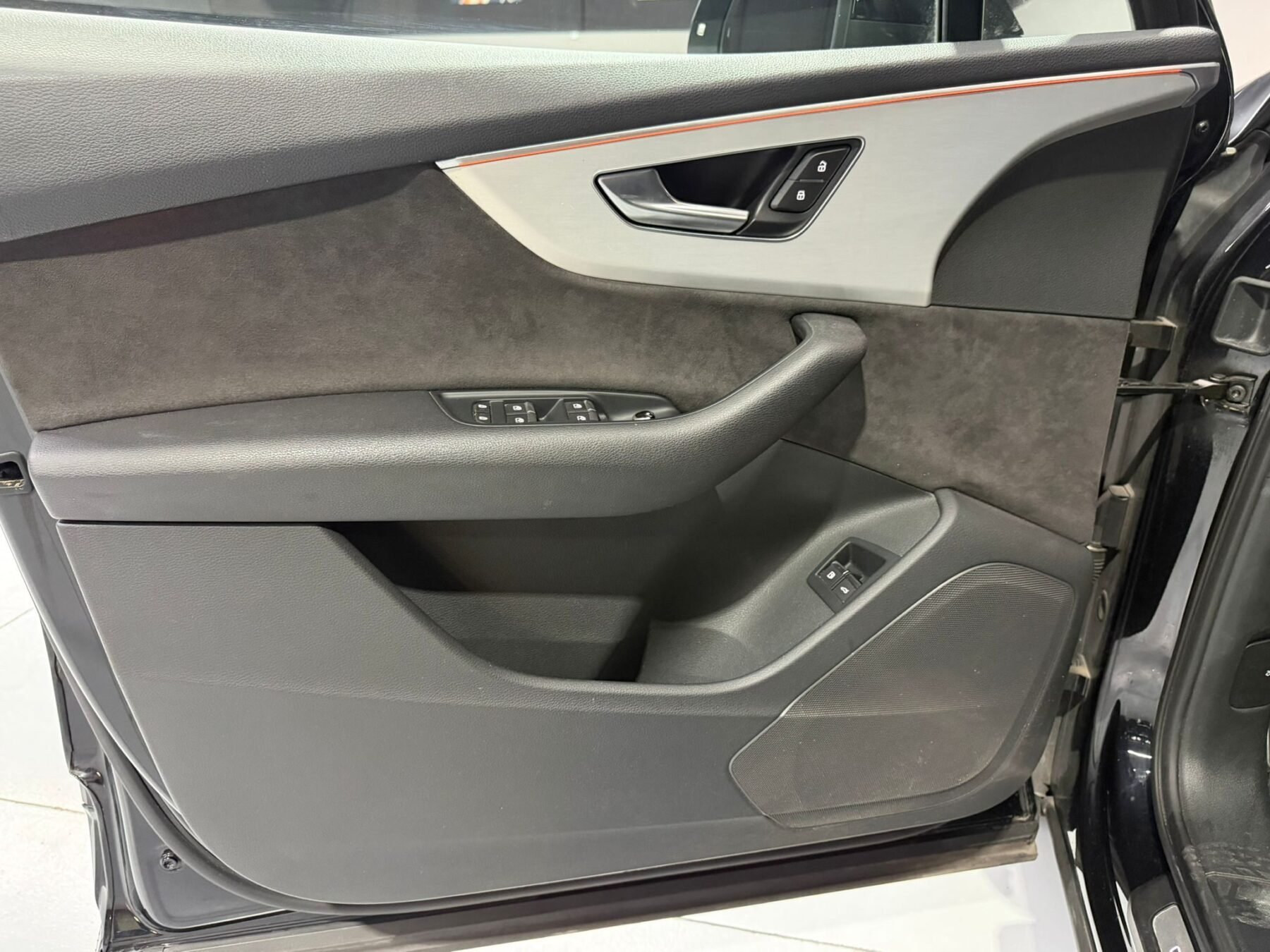 AUDI Q7 60 TFSIe Competition 