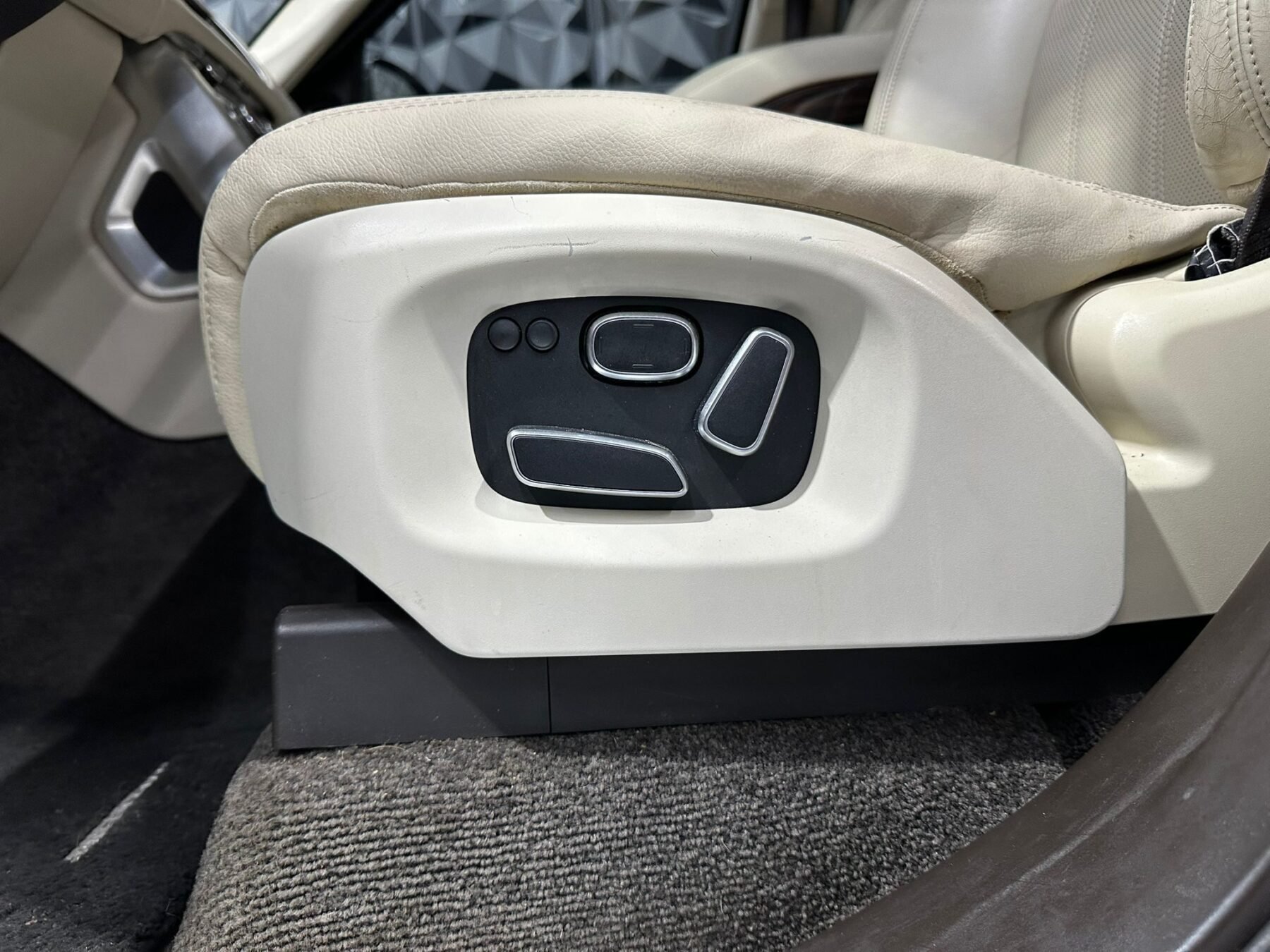 LAND-ROVER VOGUE 4.4 SDV8