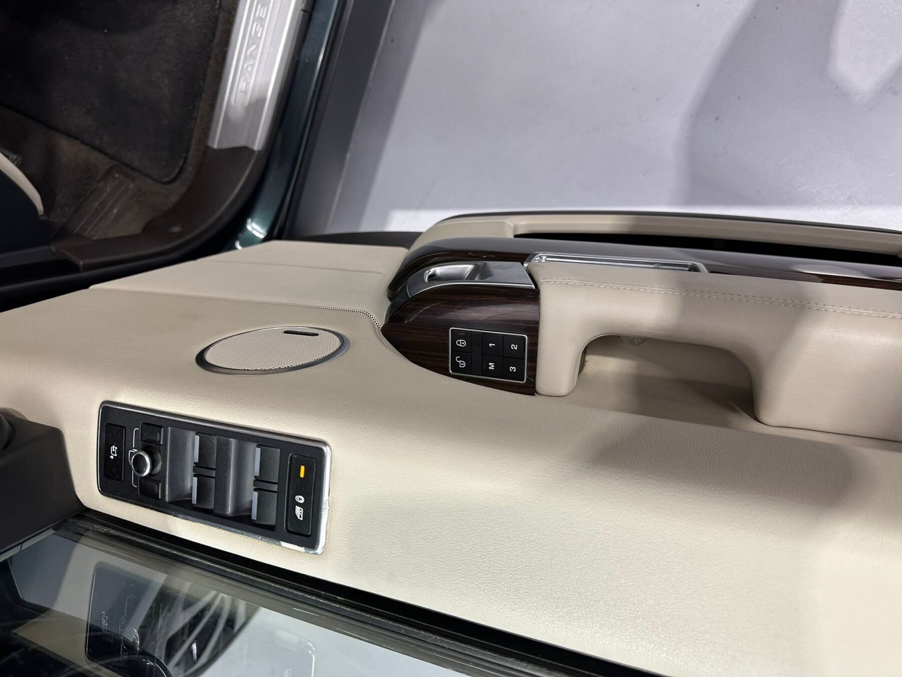 LAND-ROVER VOGUE 4.4 SDV8