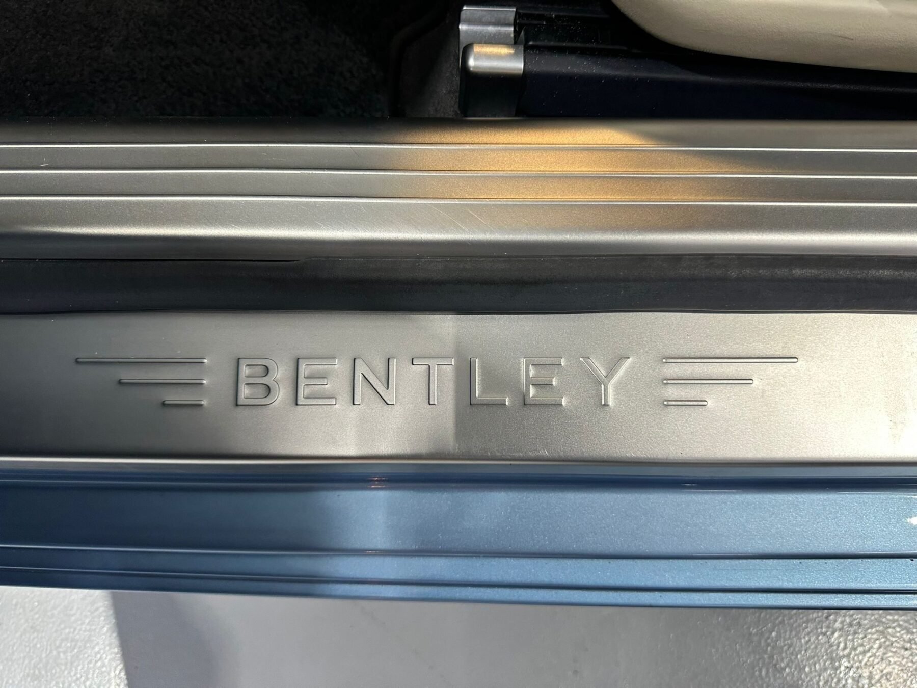 BENTLEY flying spur V8