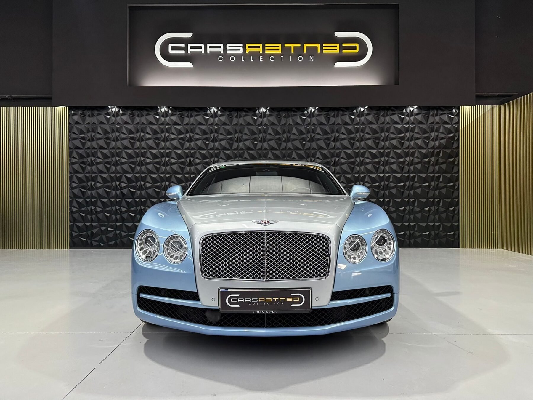 BENTLEY flying spur V8