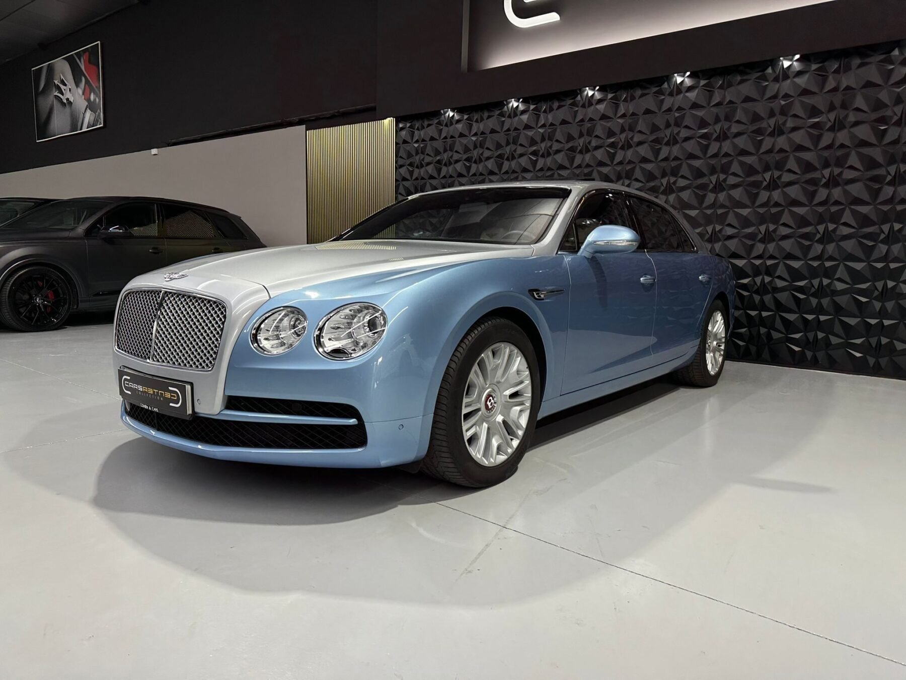 BENTLEY flying spur V8