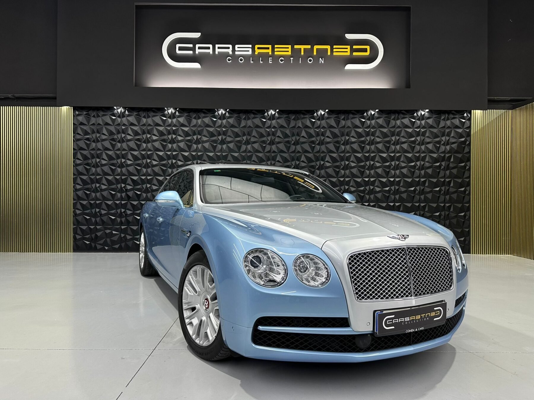 BENTLEY flying spur V8